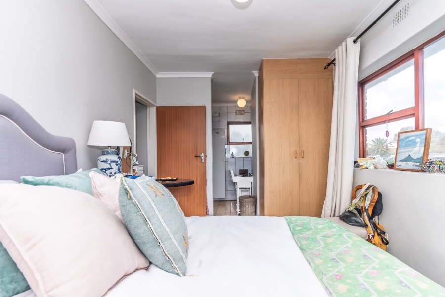 6 Bedroom Property for Sale in Kommetjie Western Cape